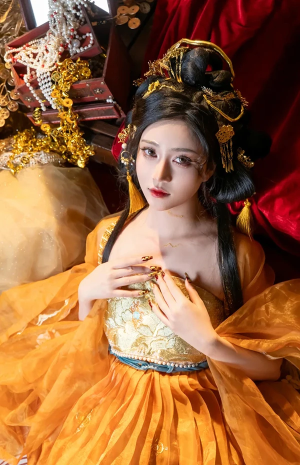 极品女神年年金蛇贺岁无圣光唯美人体图集